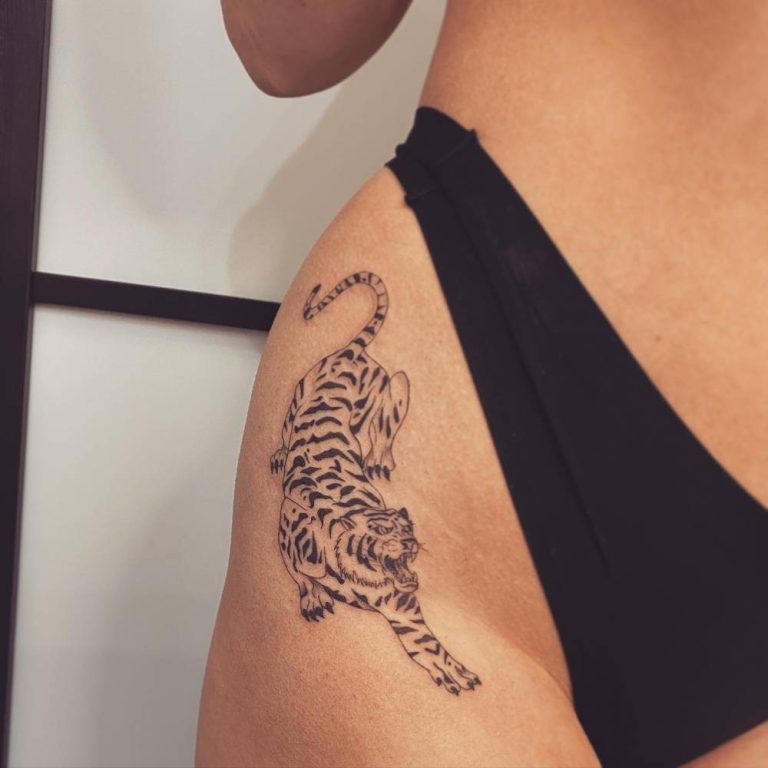 Feminine Tiger Tattoos for Women: Stunning Arm, Thigh, and Back Designs ...