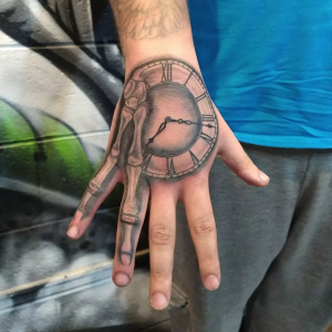 Bold Hand Tattoo Ideas for Men: Aesthetic and Unique Designs Featuring ...