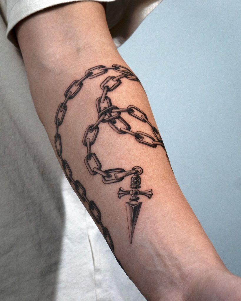 25 Chain Tattoo Ideas for Women and Men That Feel Bold and Meaningful