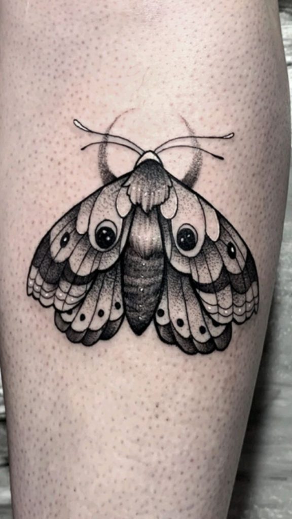 25 Moth Tattoo Ideas for Dreamy, Dark, and Beautiful Ink